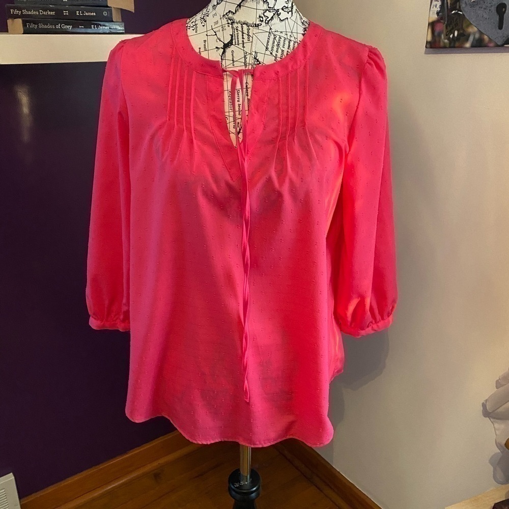 7 for $30 Elle blouse